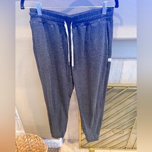 Vuori Women’s Performance Joggers Charcoal